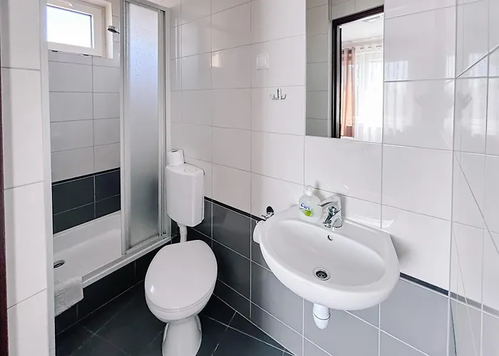 Hotel Dw Turysta Lichen Stary