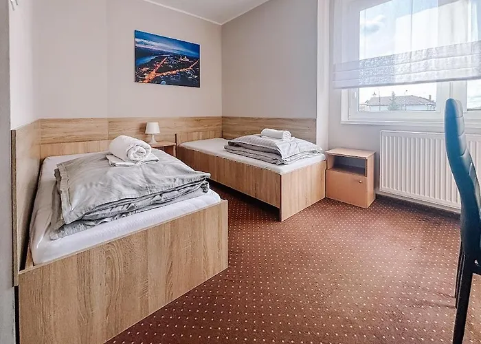 Dw Turysta Hotel Lichen Stary